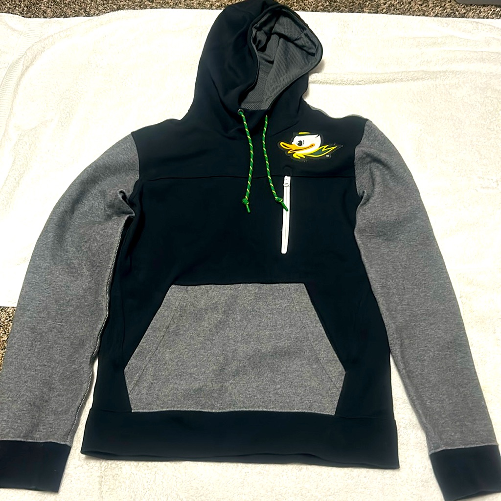 Oregon Ducks Mens Size Small Sweatshirt